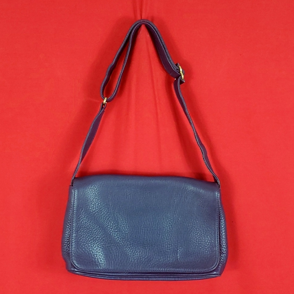 Coach Navy Leather Shoulder Bag